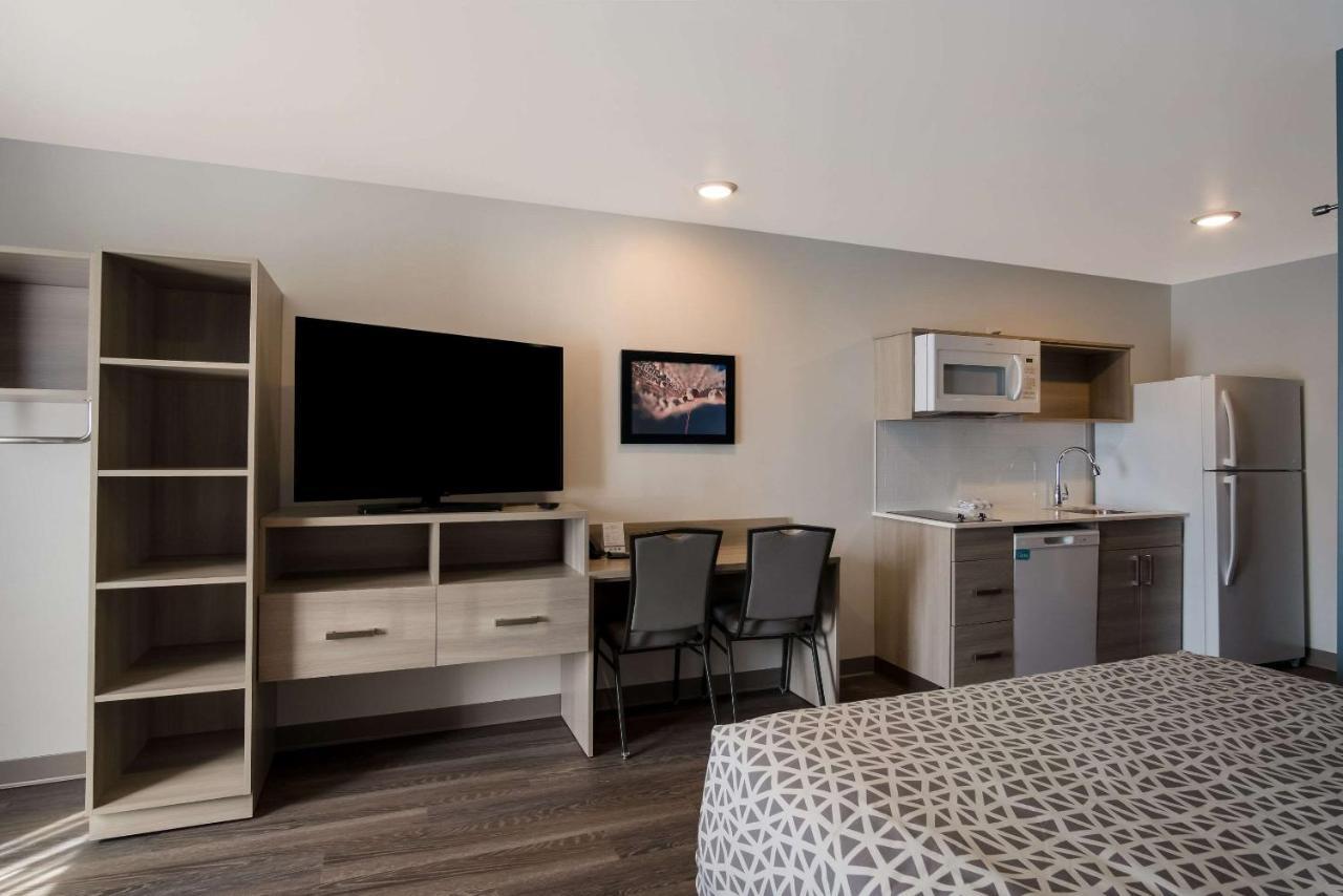 Woodspring Suites Grand Rapids Kentwood Exterior photo